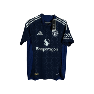 Player Issue фланелка на Манчестър Юнайтед (Каземиро ; Бруно Фернандеш ; Коби Мейну)